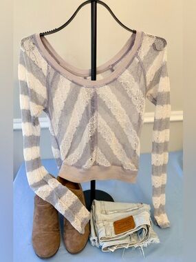 Free People We The Free Sheer Knit Long Sleeve Top XS Boho Grunge Distressed